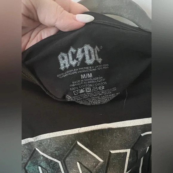 Official Merch | AC/DC Back in Black Band T-Shirt | Size M - Picture 2 of 6